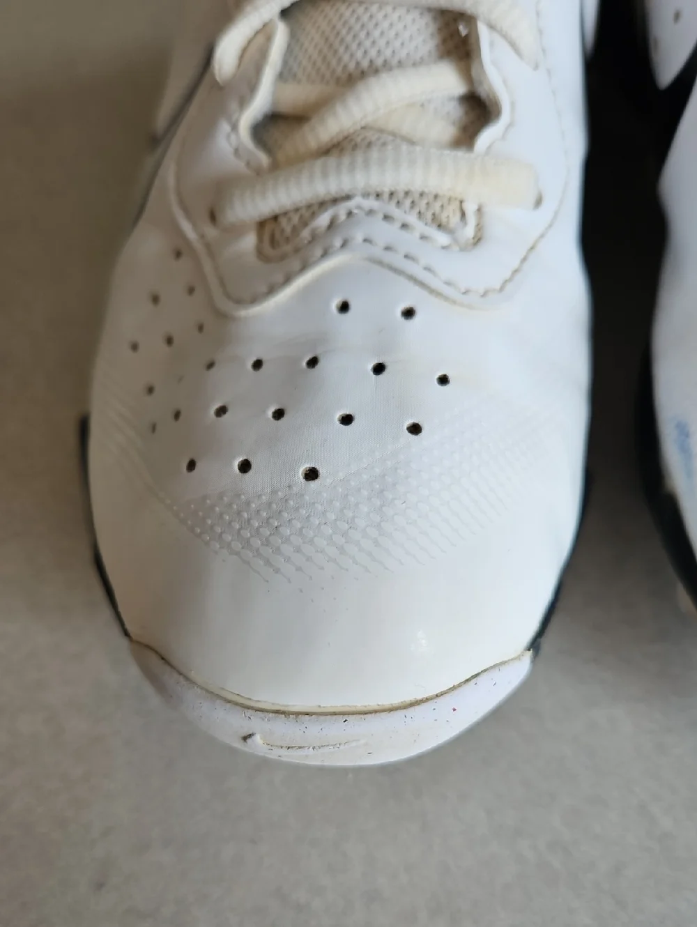 Nike White And Black Baseball Cleats